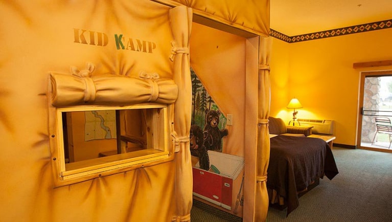 KidKamp Suite | Themed Suite | Great Wolf Lodge